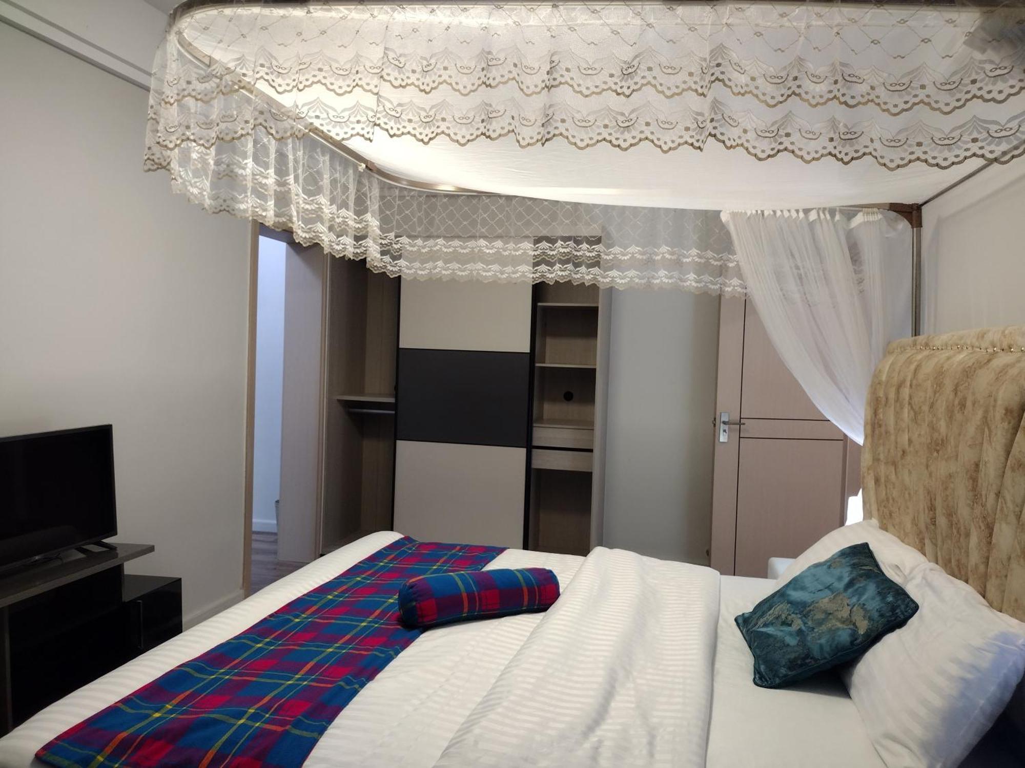 Mlolongo Lenayan Park View Bed & Breakfast エクステリア 写真